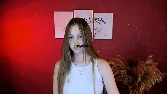 esme moore  online show from October 10, 10:09 am