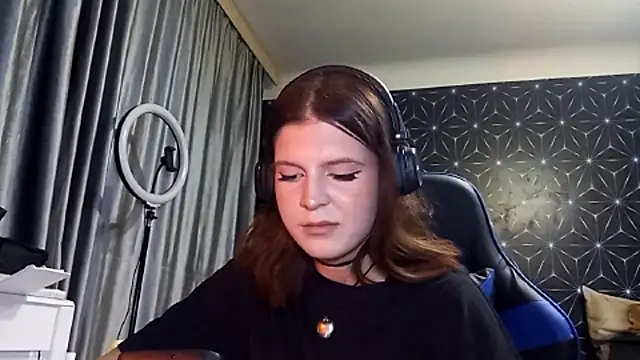 LissaKradfer online show from October 3, 1:16 pm