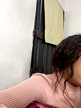 Azza  Slimene online show from October 25, 4:25 pm