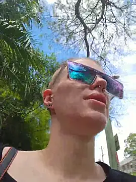 lonely Cosplay chick online show from December 21, 12:37 am