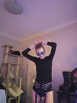 lonely Cosplay chick online show from November 5, 4:45 pm