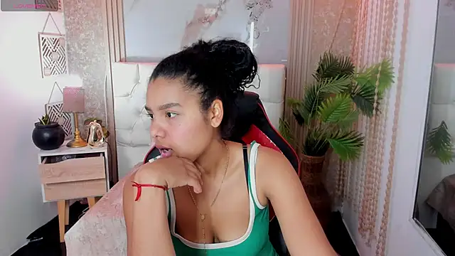 AriaVega online show from March 29, 12:59 pm