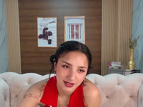 claudina s online show from October 10, 2:11 pm