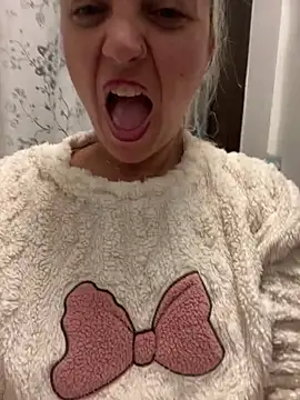 Daiana Andra online show from October 9, 10:03 pm