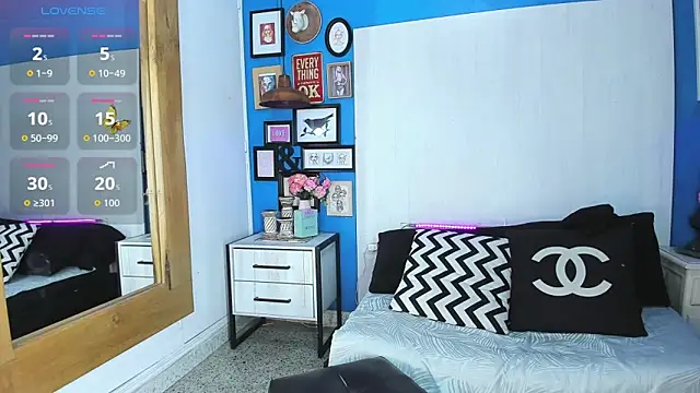 CameronRey  online show from November 21, 9:39 pm