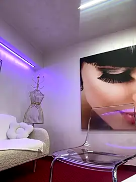 VikaFever online show from October 8, 7:24 am