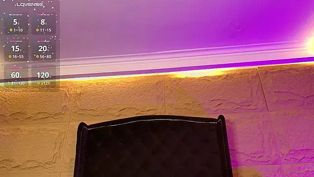 Snapshot of naomi_hill1 chatting on October 14, 8:22 pm naomi hill1 online show from October 14, 8:22 pm