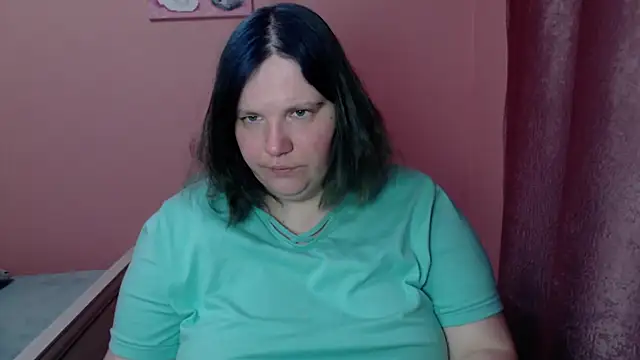  alexandra ray  online show from April 15, 11:00 am