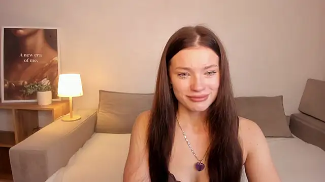 Taylaa Luxe online show from October 5, 6:29 am