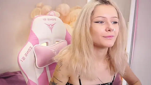 Celeste eyes0n online show from October 18, 9:05 pm