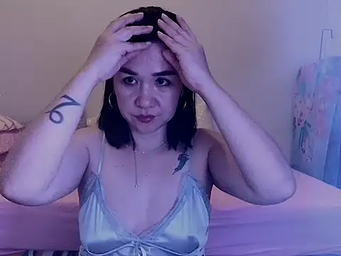 KissHott online show from March 25, 1:03 pm