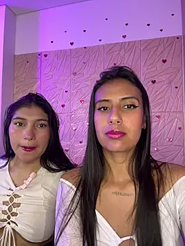 Mis Saraaxx online show from October 17, 4:32 pm