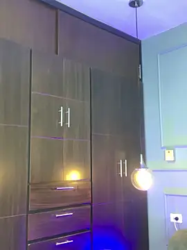 Rose monroee online show from November 6, 8:04 pm