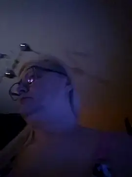 NieMaJazdyBezGwiazdy7883 online show from November 22, 5:37 pm