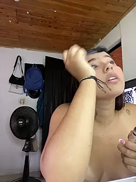 Lia Jhonson  online show from November 2, 7:39 pm