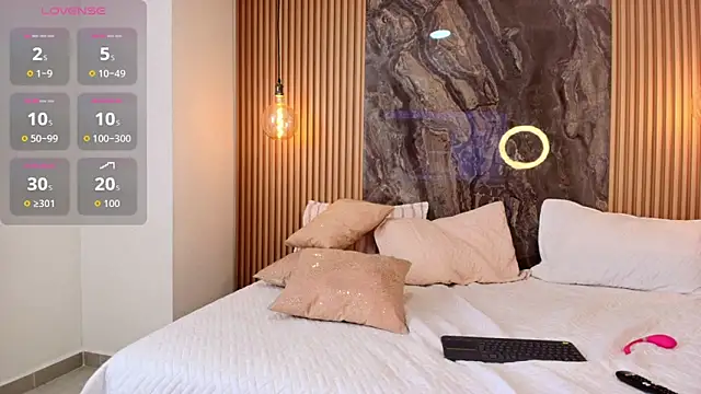 Lia Jhonson  online show from October 23, 6:47 pm