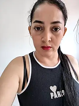 talianasweet03 online show from November 11, 8:06 pm