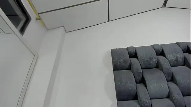 vauroraper online show from October 15, 3:31 am