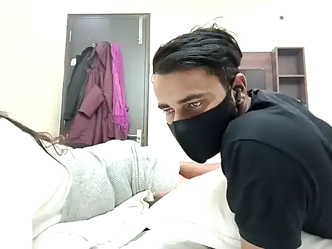 horny milf couple online show from November 21, 7:38 pm