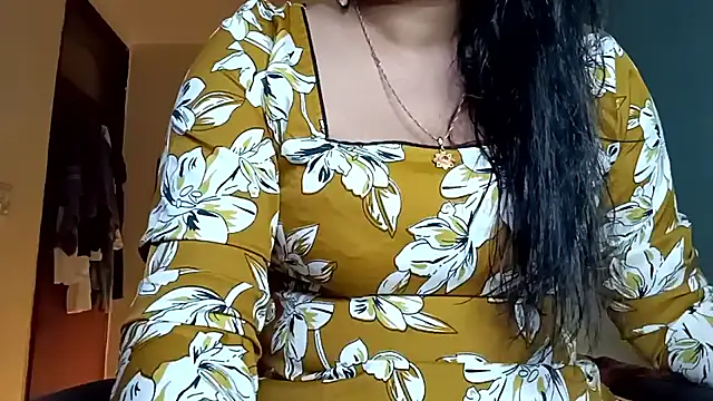horny milf couple online show from May 31, 6:09 pm
