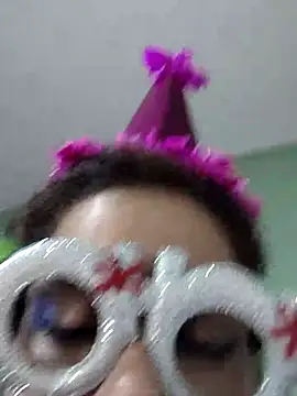  issy online show from January 9, 1:21 am