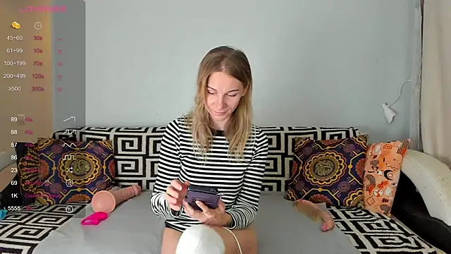 Amalia Mio online show from November 12, 8:23 am