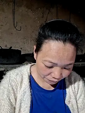 miomio-12 online show from February 1, 7:18 am