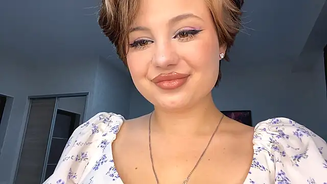 LunaMoonstar online show from October 15, 6:10 pm