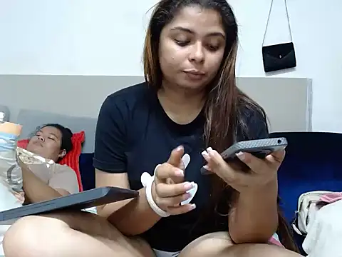 NicollGreen online show from November 11, 12:50 am