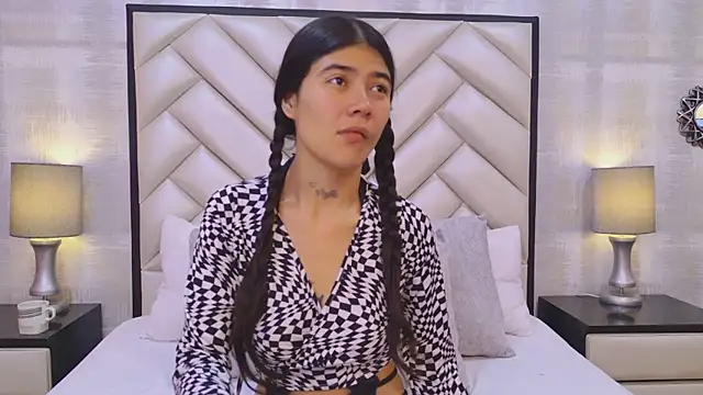 CristalShayy online show from February 25, 11:20 am