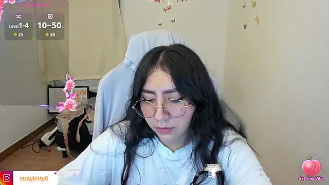 LoveLyy- online show from November 1, 11:52 pm