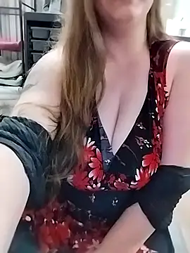 AugustRayn online show from November 2, 2:37 am