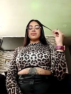 Carla Bennett   online show from October 17, 12:41 pm