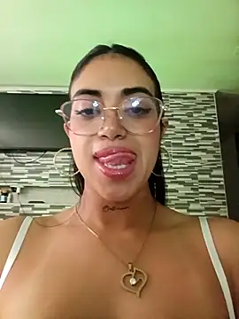 Carla Bennett   online show from October 25, 11:51 am