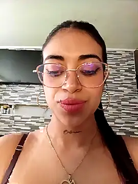 Carla Bennett   online show from October 30, 12:39 pm