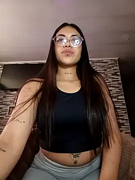 Carla Bennett   online show from November 6, 12:33 pm