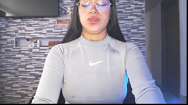 Carla Bennett   online show from October 6, 11:49 am