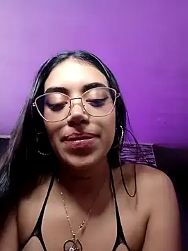 Carla Bennett   online show from October 24, 11:50 am