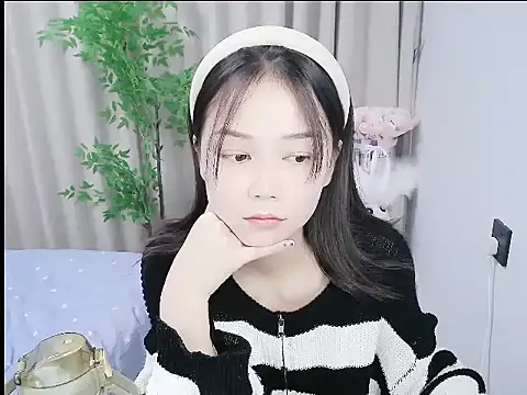 mili0923 online show from November 10, 4:13 pm