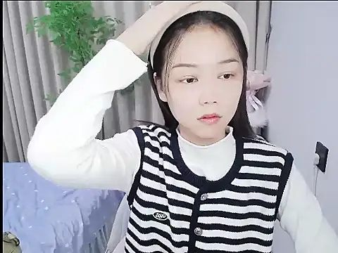 mili0923 online show from November 16, 2:28 pm