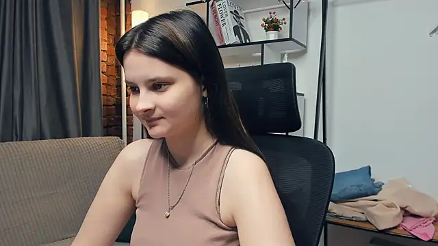 SkyDoll online show from October 14, 9:39 pm