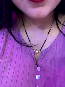 bindiyarani01 online show from October 14, 1:03 pm