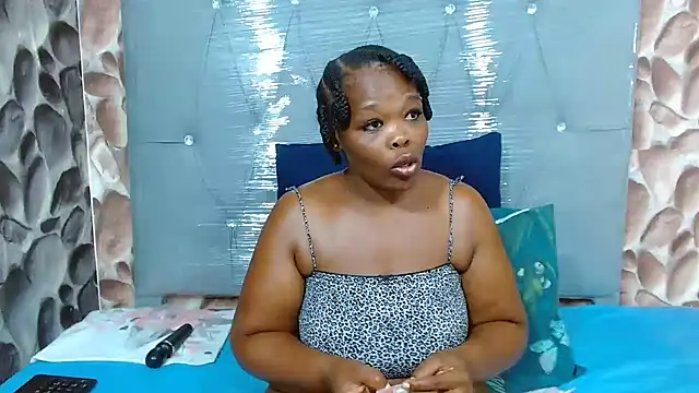 Bigboobsbooty online show from February 5, 1:14 pm