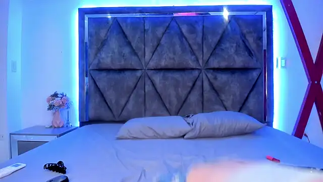 PamelaWhiite  online show from November 4, 3:44 am