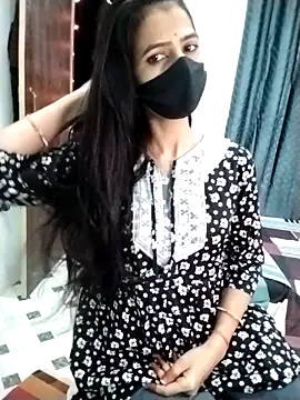 Aarzoo Arman online show from October 18, 3:59 pm