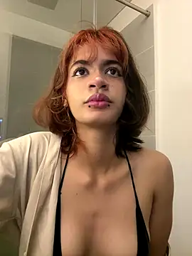 sukulaurens online show from October 31, 2:24 am