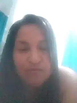 Snapshot of lucia00xx chatting on October 19, 10:17 am lucia00xx online show from October 19, 10:17 am