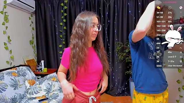 sexypineapples online show from October 30, 1:34 pm