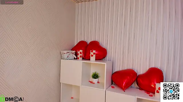 BellaWink online show from March 24, 12:05 am