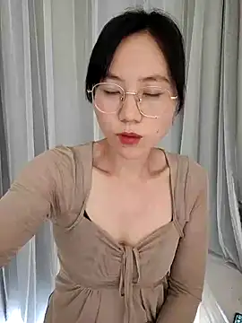 nini10052025 online show from October 9, 6:06 am